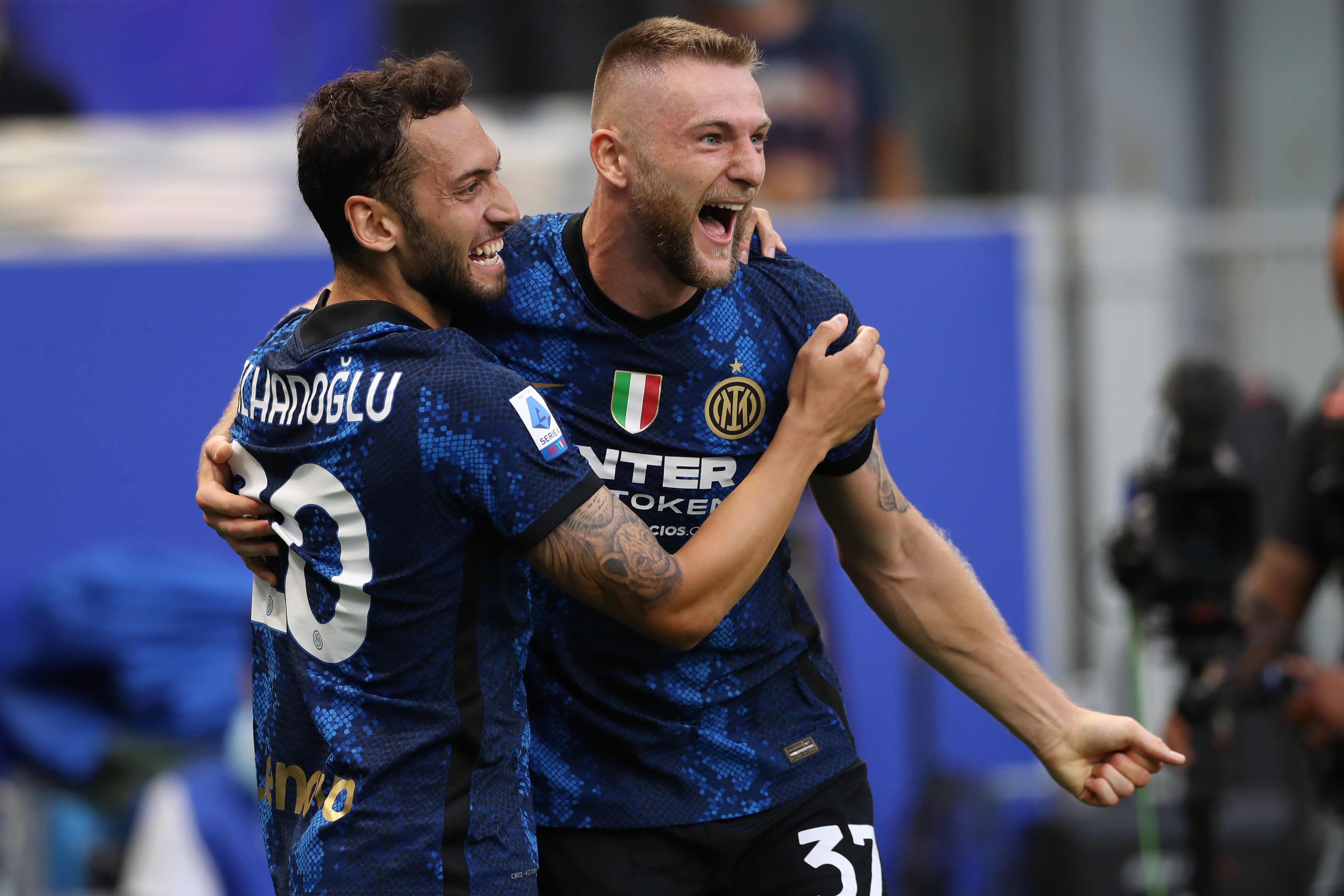 Milan Skriniar e Hakan Calhanoglu, Inter-Genoa, Serie A 2020-21, Getty Images