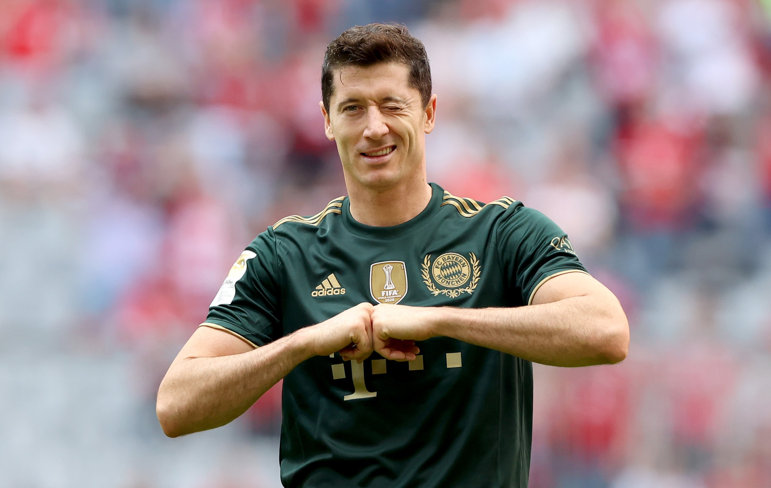 Robert Lewandowski esulta per gol e il record, Bayern-Bochum, Getty Images