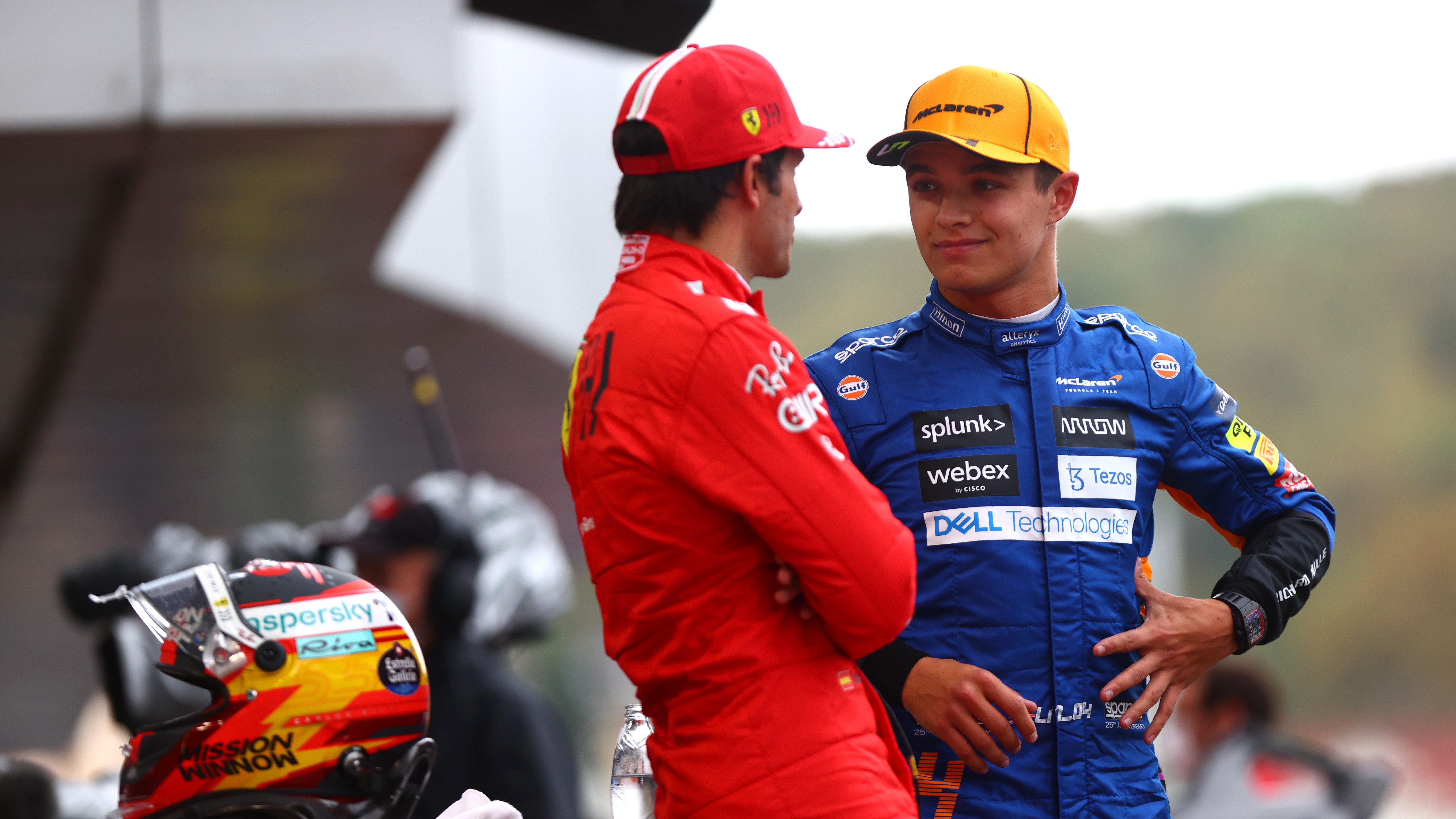 Lando Norris (McLaren) et Carlos Sainz (Ferrari) au Grand Prix de Russie 2021