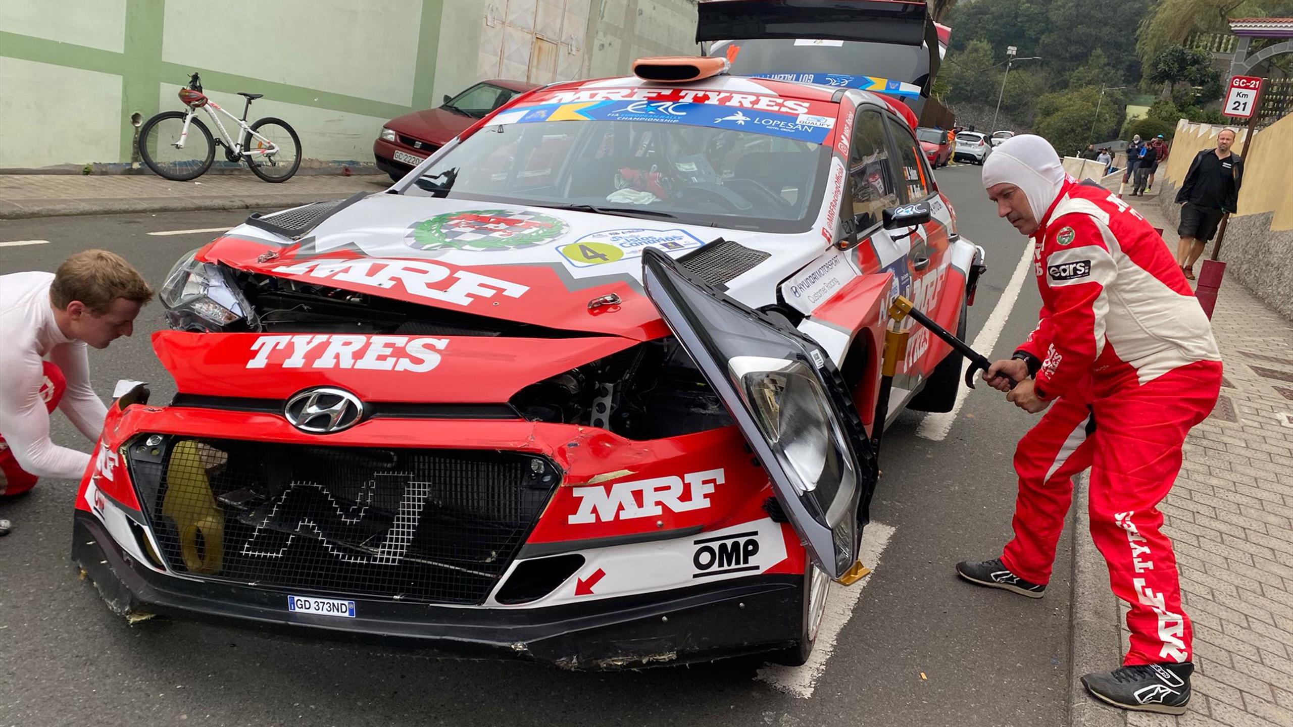 Problème pour Speedy Solans au Rally Islas Canarias en ERC - Eurosport