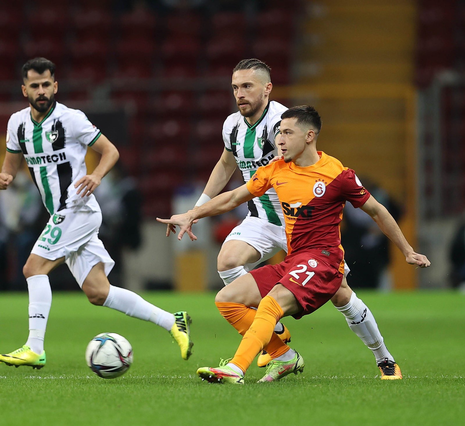 Olimpiu Moruțan (Galatasaray)