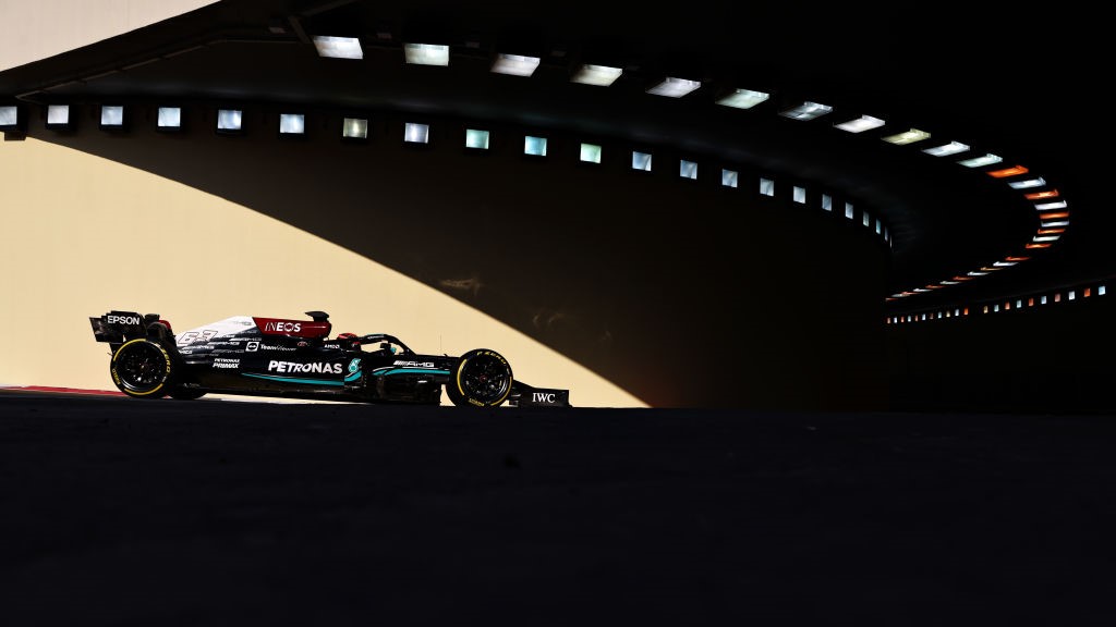 George Russell (Mercedes) lors des tests à Abu Dhabi le 15 décembre 2021