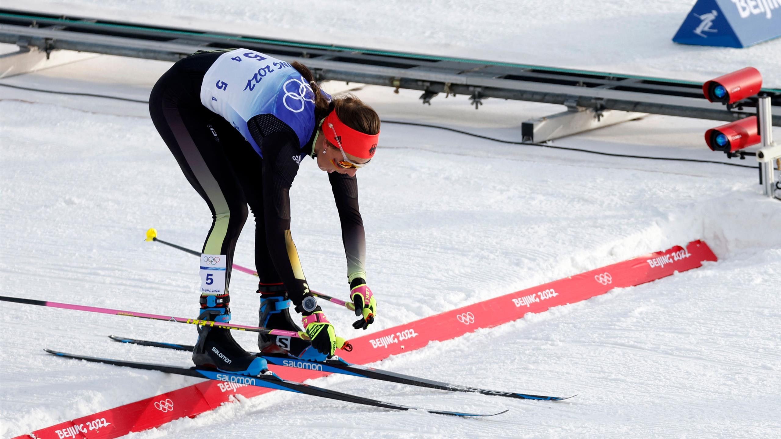 Olympia 2022: Sofie Krehl führt 4x5-km-Staffel der Damen auf Platz zwei - Silber für Deutschland ...
