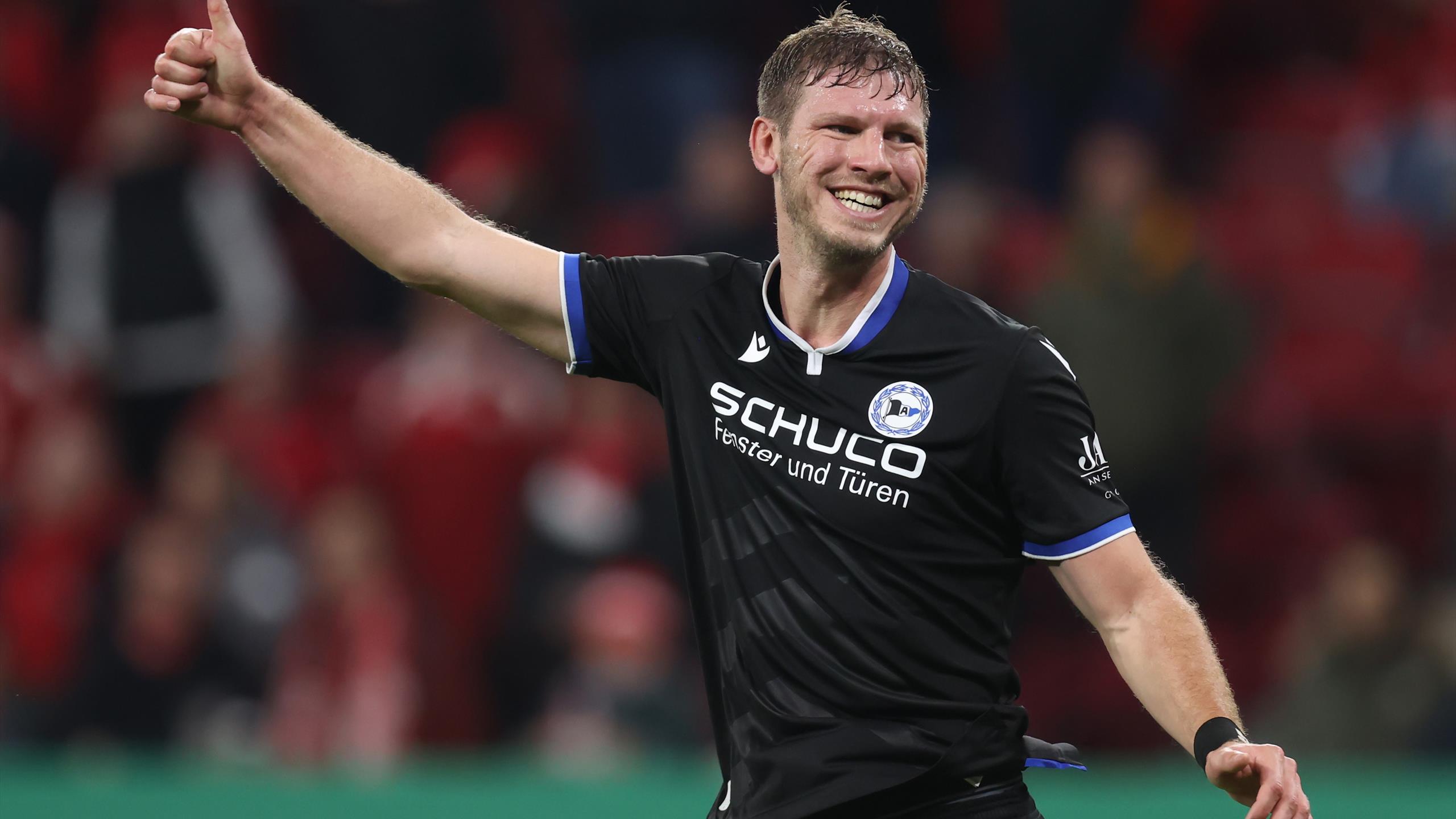 Arminia Bielefeld - Klub-Legende Fabian Klos verkündet Abschied ...