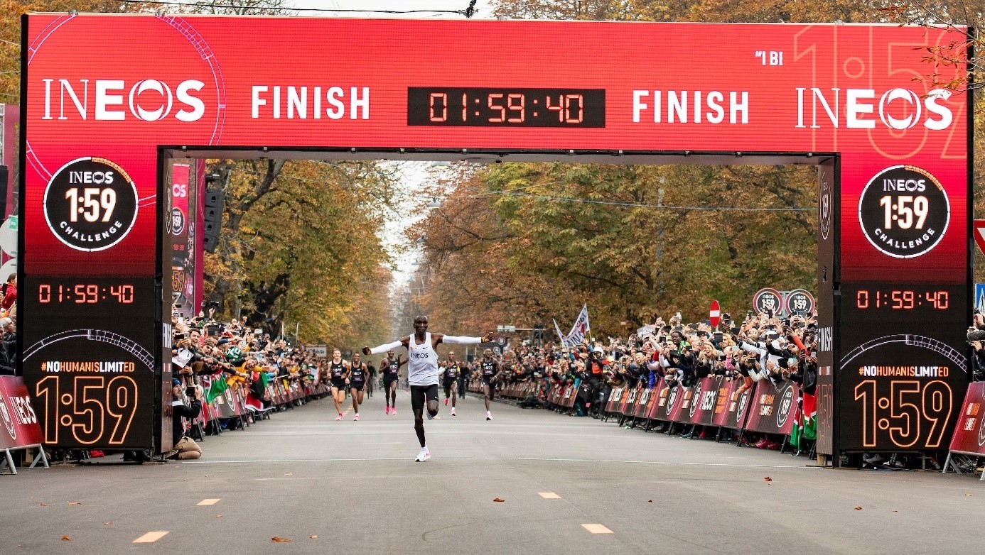 Az első ember, aki 2 órán belül teljesítette a maratoni távot: Eliud Kipchoge