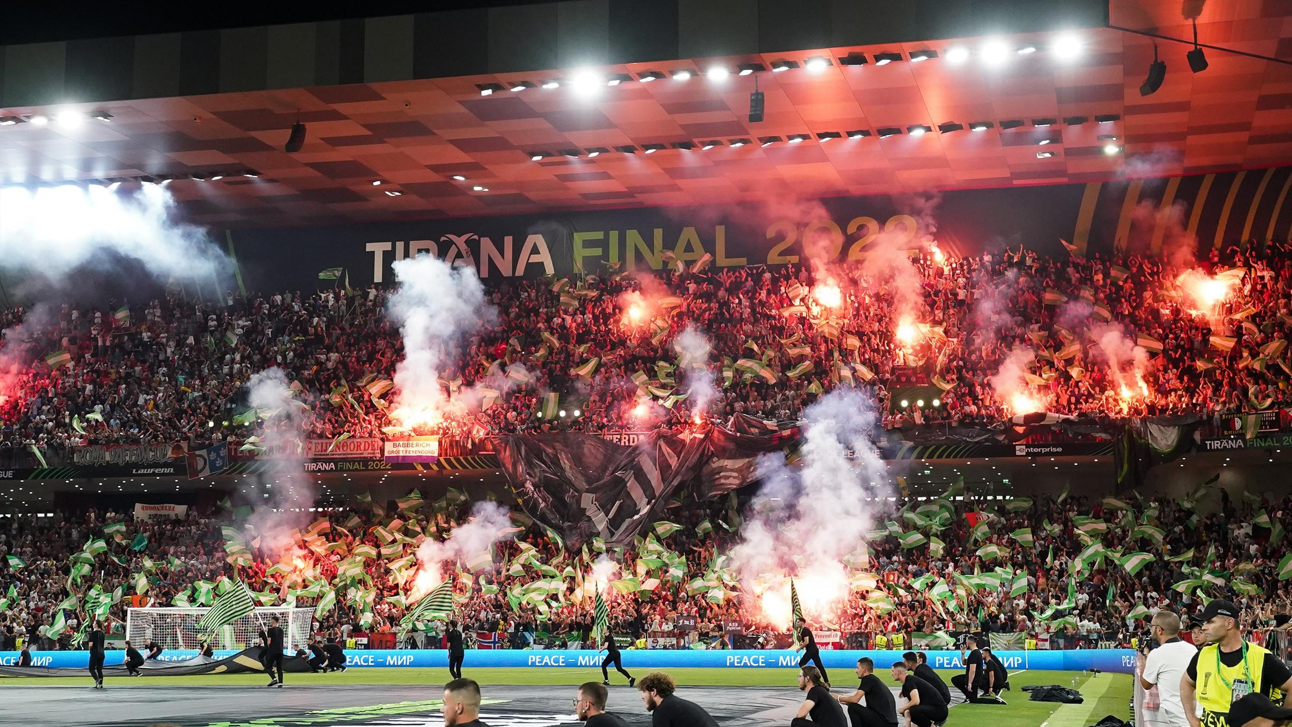 Feyenoord Rotterdam Polizei ermittelt gegen Hooligans nach