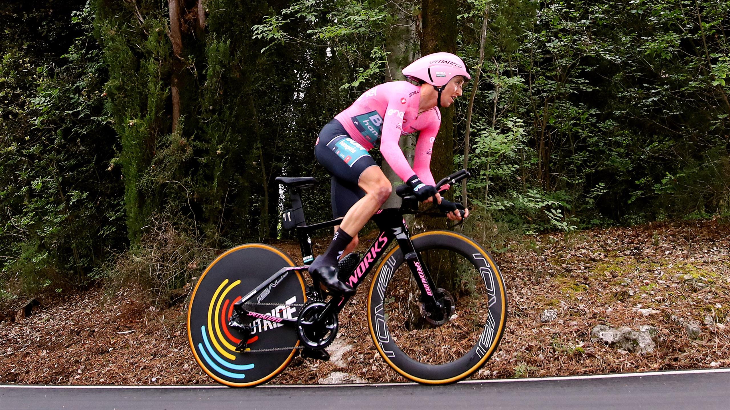 Giro d'Italia Jai Hindley defends Rosa on the 21st stage and takes