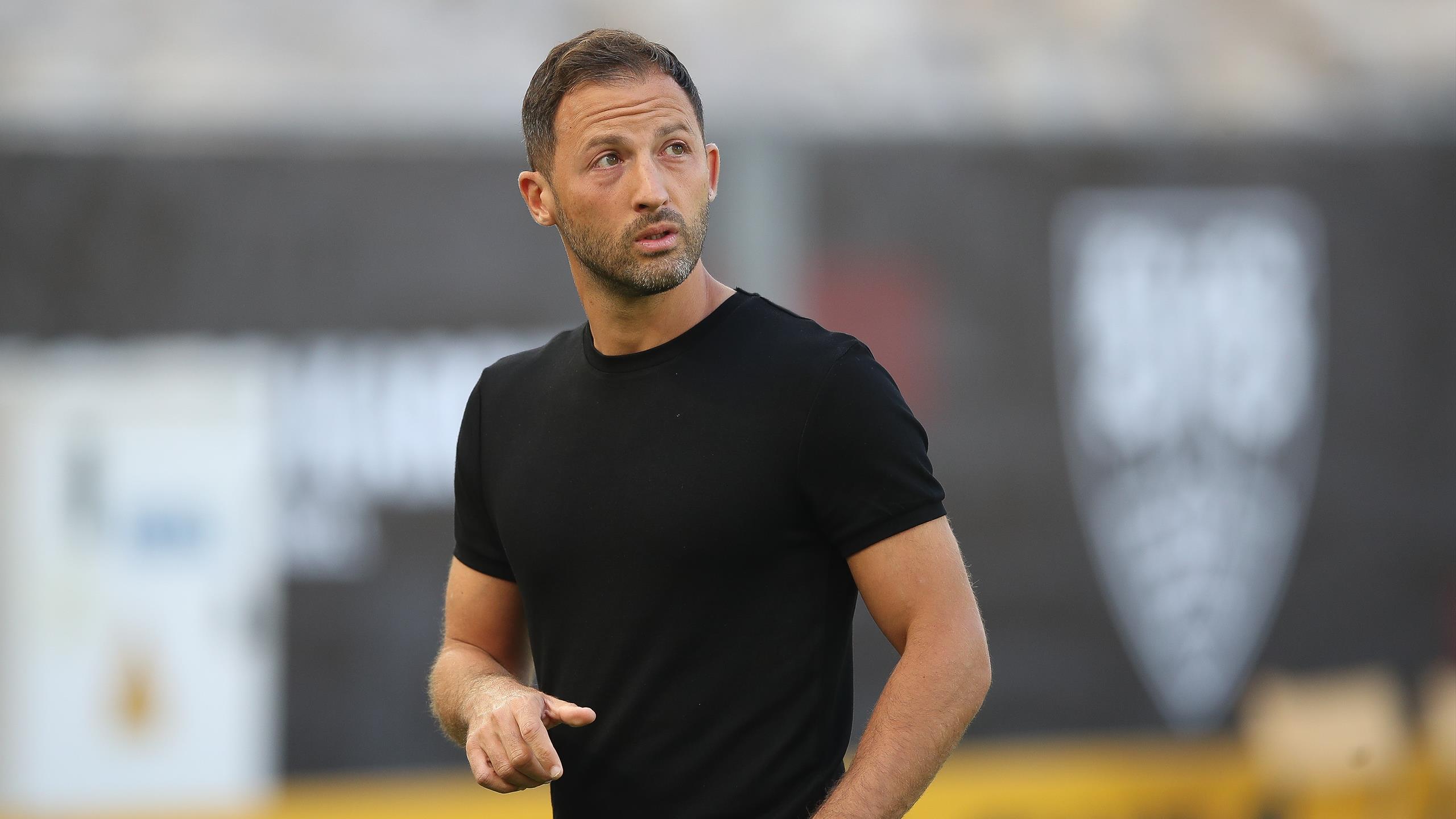 DFBPokal RBTrainer Domenico Tedesco verurteilt den Giftanschlag auf