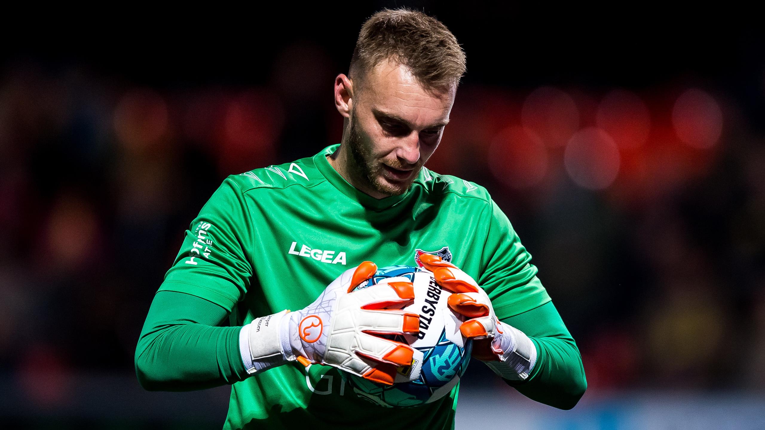 Qatar 2022 | Van Gaal legt afwezigheid Cillessen uit - "Is niet in zijn