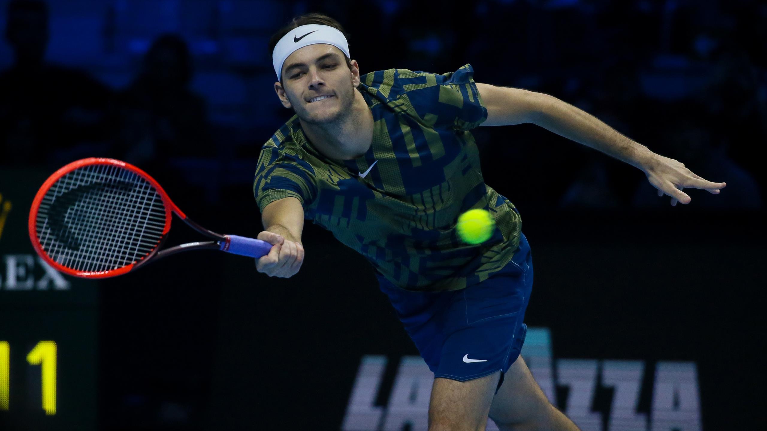 ATP Finals 2022 Taylor Fritz bezwingt Félix AugerAliassime und spielt