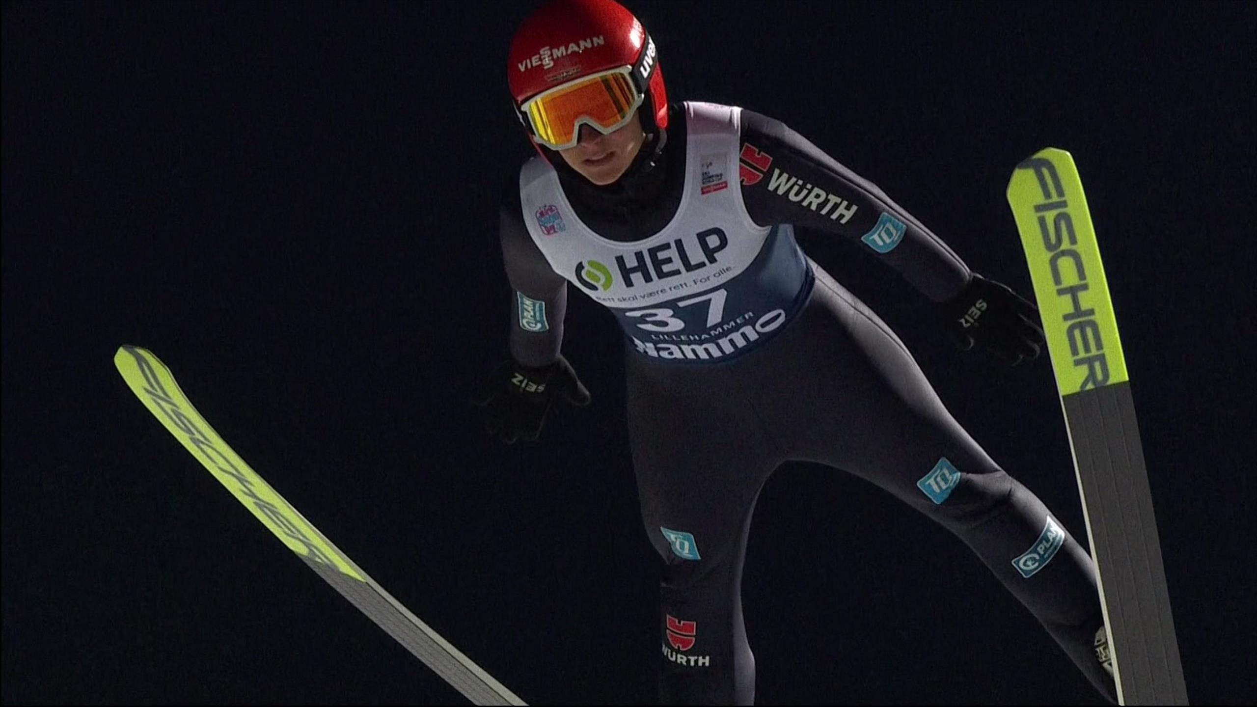 Lillehammer Katharina Althaus fliegt auf der Normalschanze zur