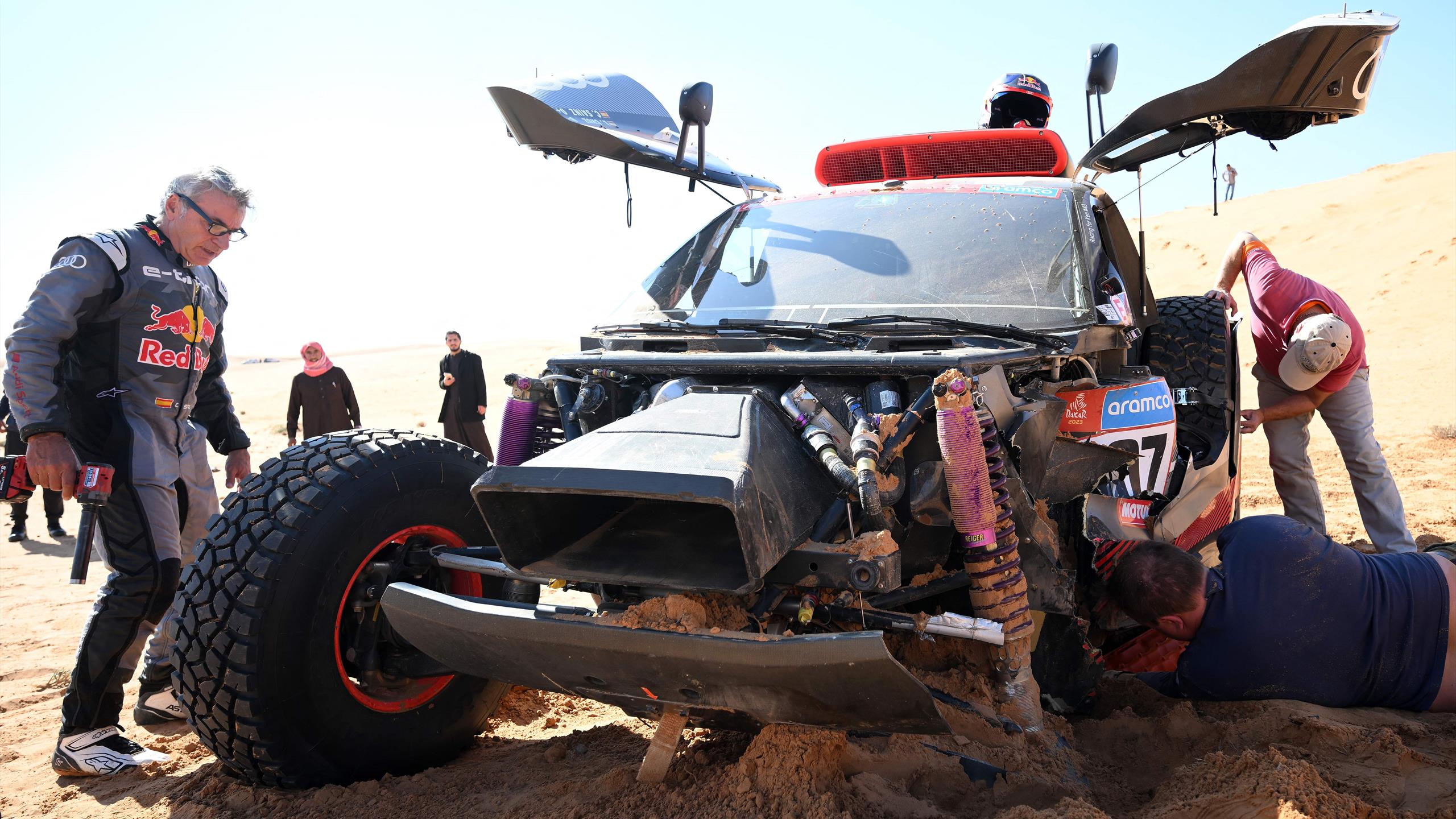 Dakar 2023 6a Tappa Si Ritira Peterhansel Crash Anche Per Sainz Al 