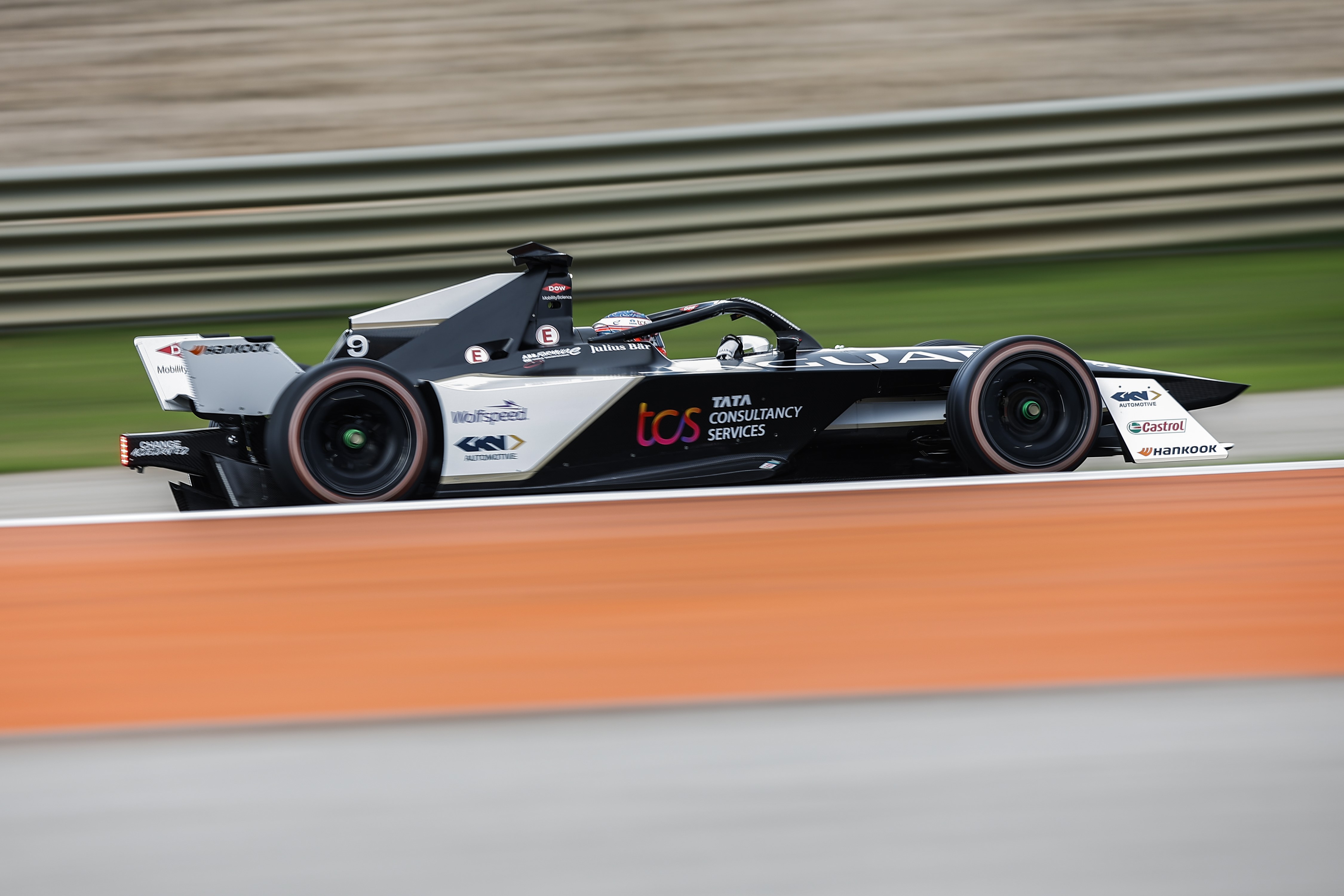 Formula 9 Formula E’de 9. Sezon: Yeni arabalar, yeni takımlar, yeni yerler, yeni ...