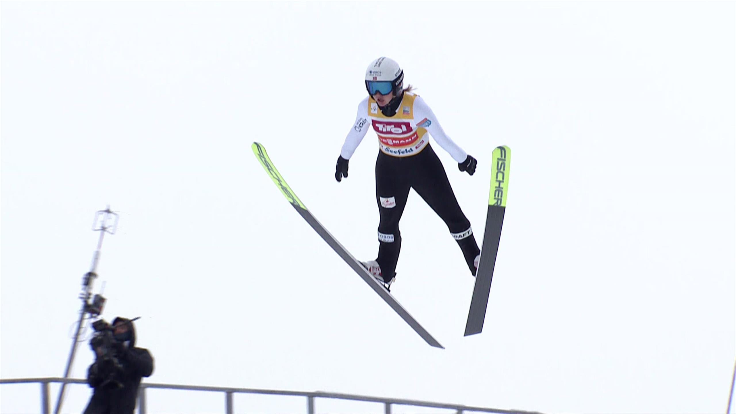 Gyda Westvold Hansen leads Nordic combined in Seefeld after big jump