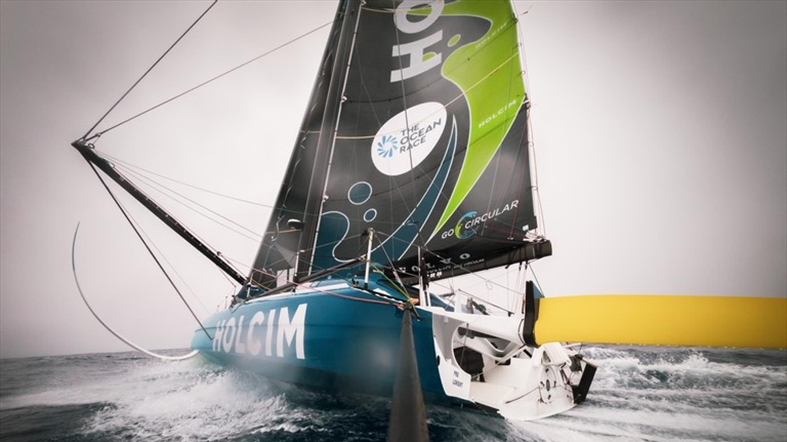 THE OCEAN RACE | Holcim-PRB sort les rames, les autres leurs jumelles ...