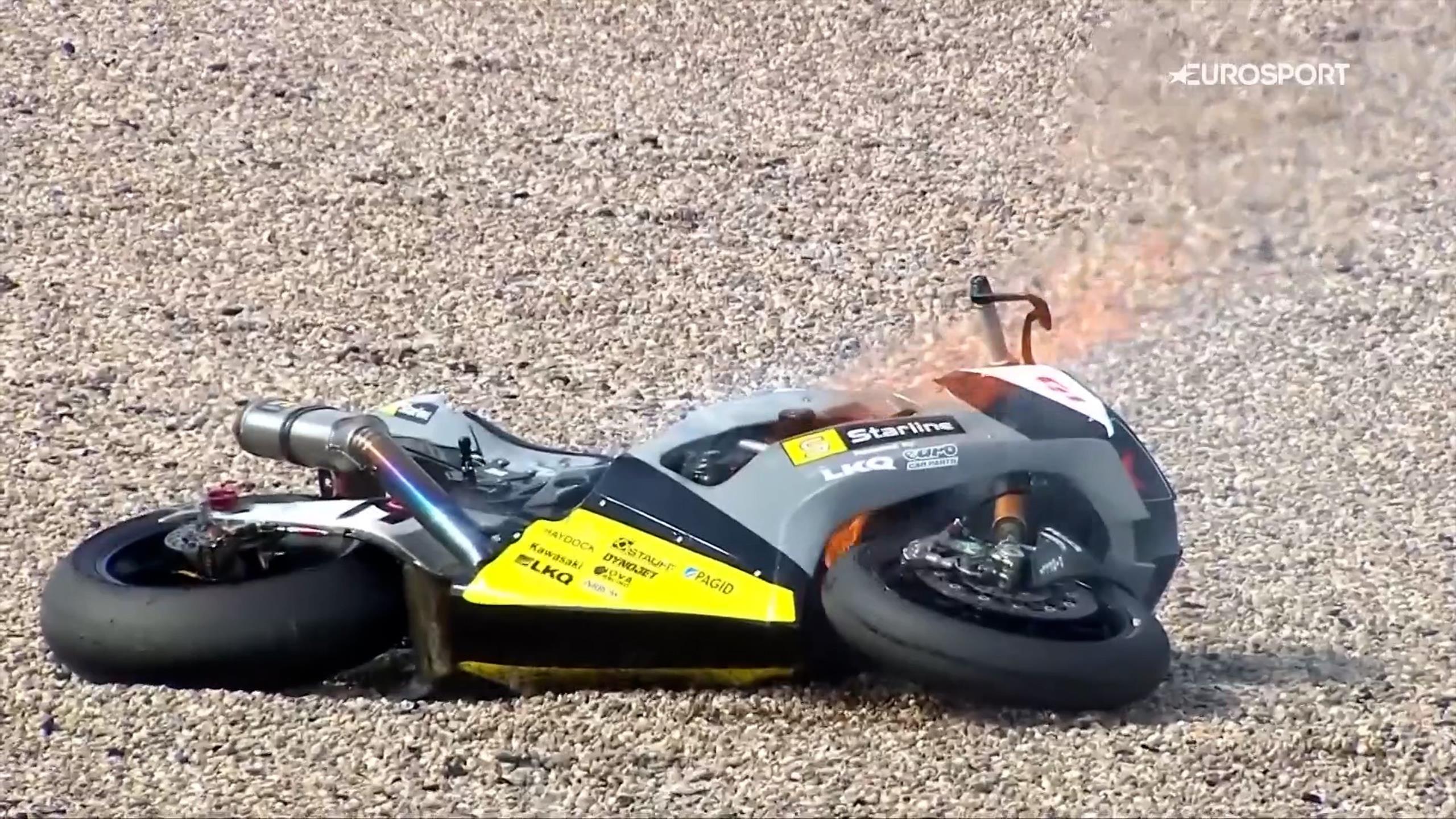 p-on-cy-motocykl-podczas-kwalifikacji-do-1-rundy-british-superbike