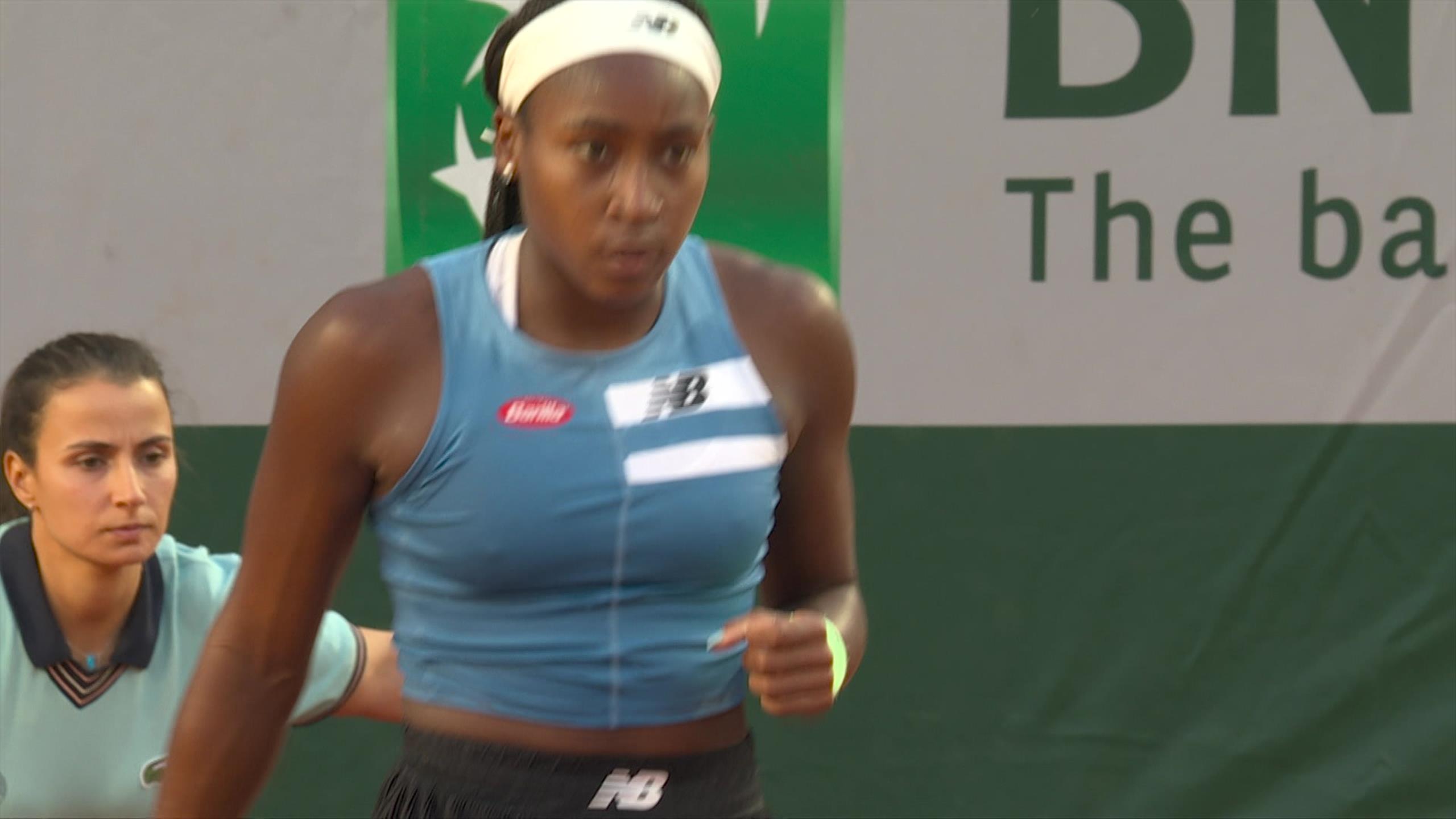 Coco Gauff beats Julia Grabher to advance to French Open third round