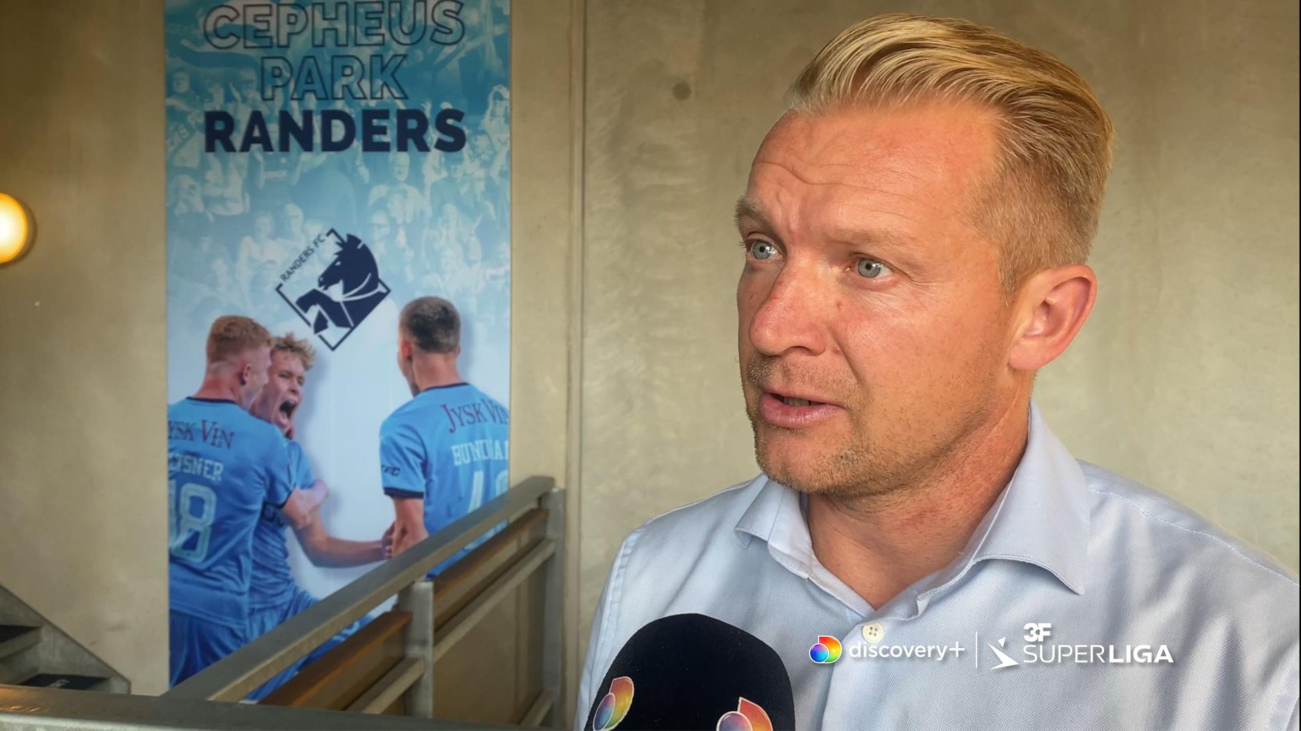 Søren Pedersen giver status på sidste dag i transfervinduet: Jeg synes ...
