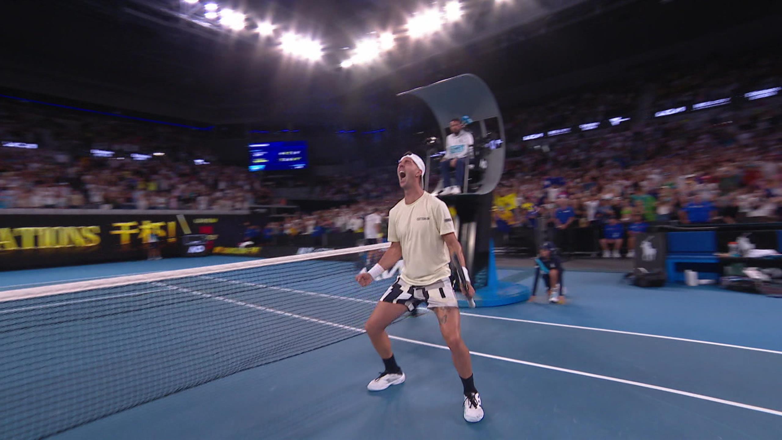 Australian Open 2024 Tollhaus Melbourne Fans feiern Sieg von Thanasi