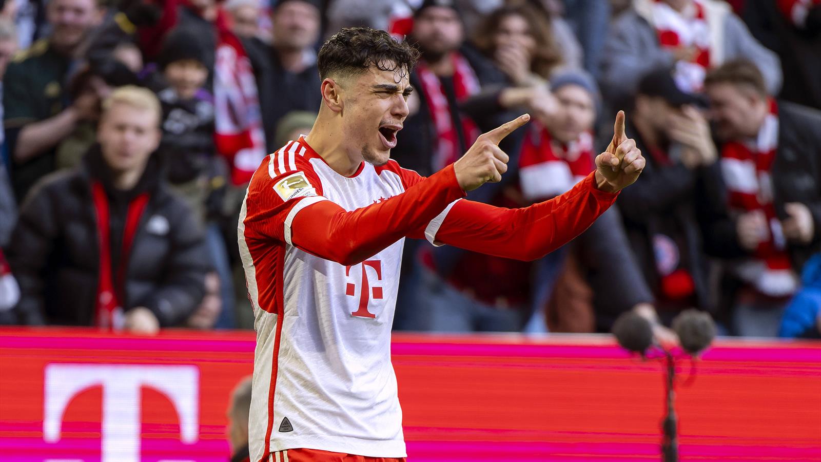 Aleksandar Pavlovic Sportlerprofil Fußball Eurosport Deutschland