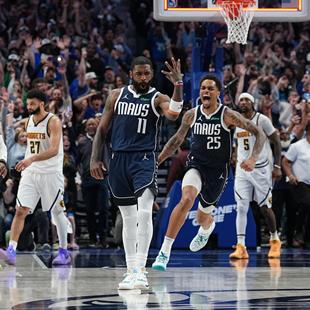 Slam Dunk Vietsub Kyrie Irving Leaps For Put Back Slam For The