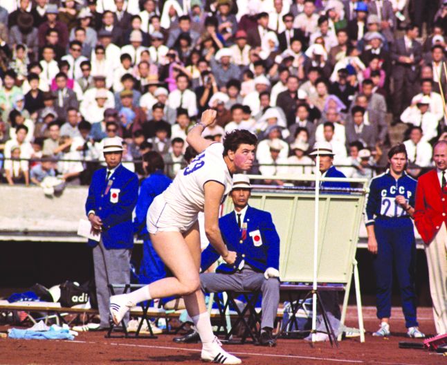 Mihaela Peneș
