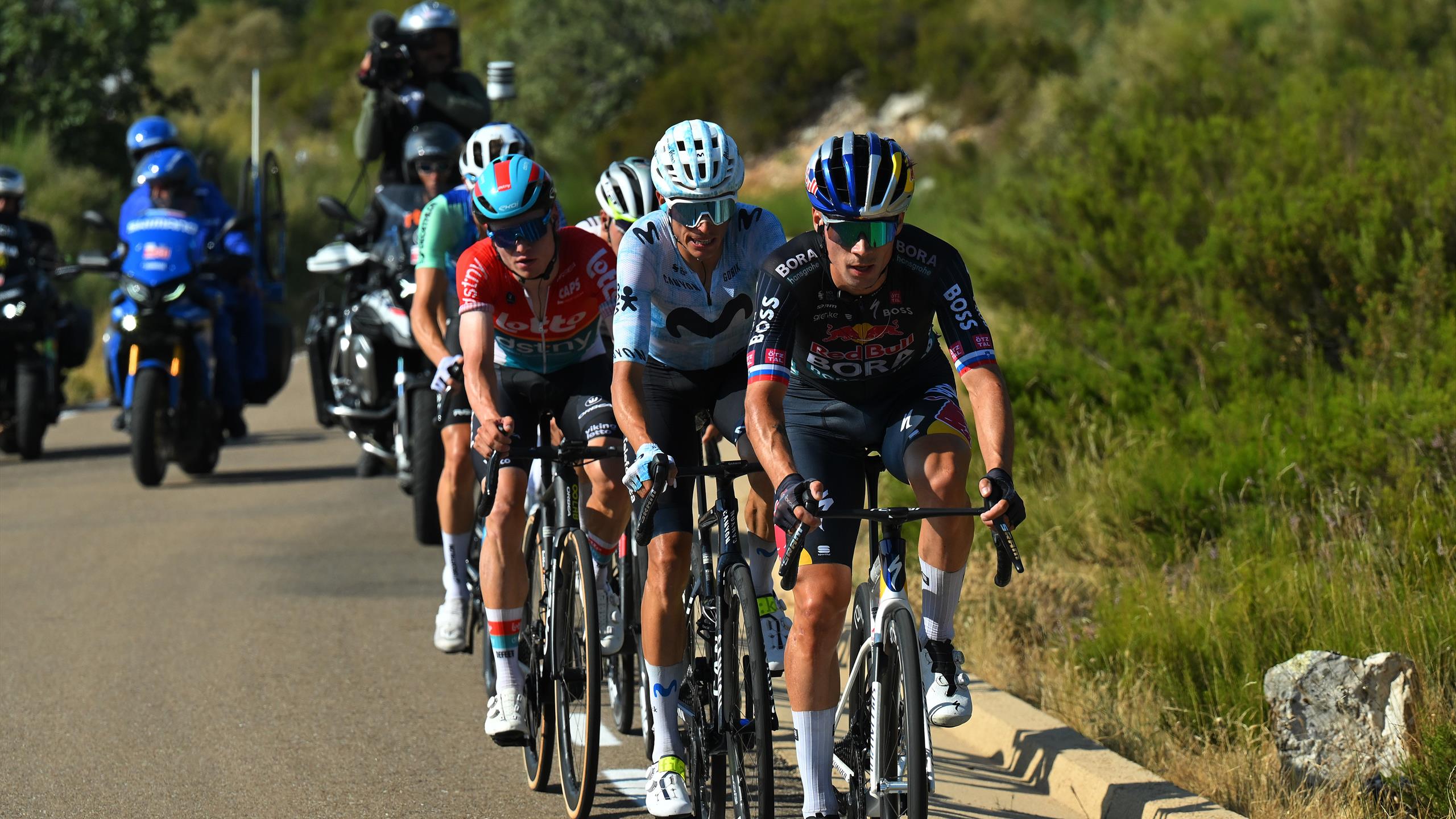 So lief die 9. Etappe der Vuelta a España Adam Yates legt Supersolo