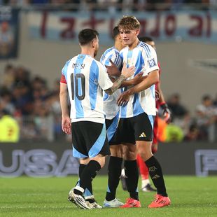 El va fi noul număr 10 al Argentinei, după ce Lionel Messi s-a retras de la națională! Anunțul ESPN