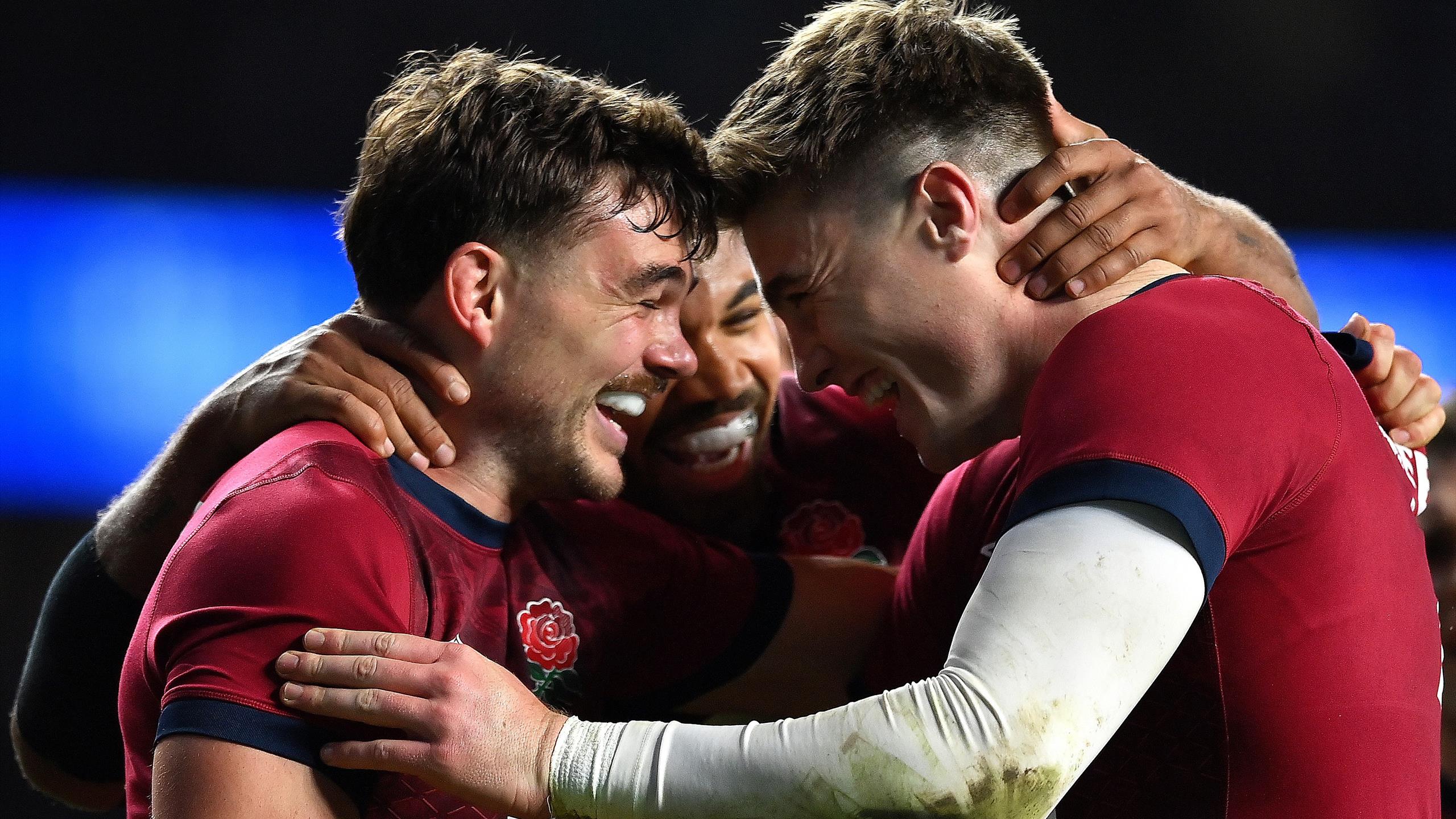 England 59-14 Japan - Steve Borthwick's side run in nine tries as