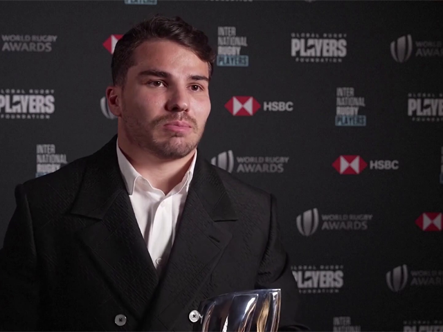 World Rugby Awards - Antoine Dupont miglior giocatore dell'anno: "A Parigi  è stato fantastico"