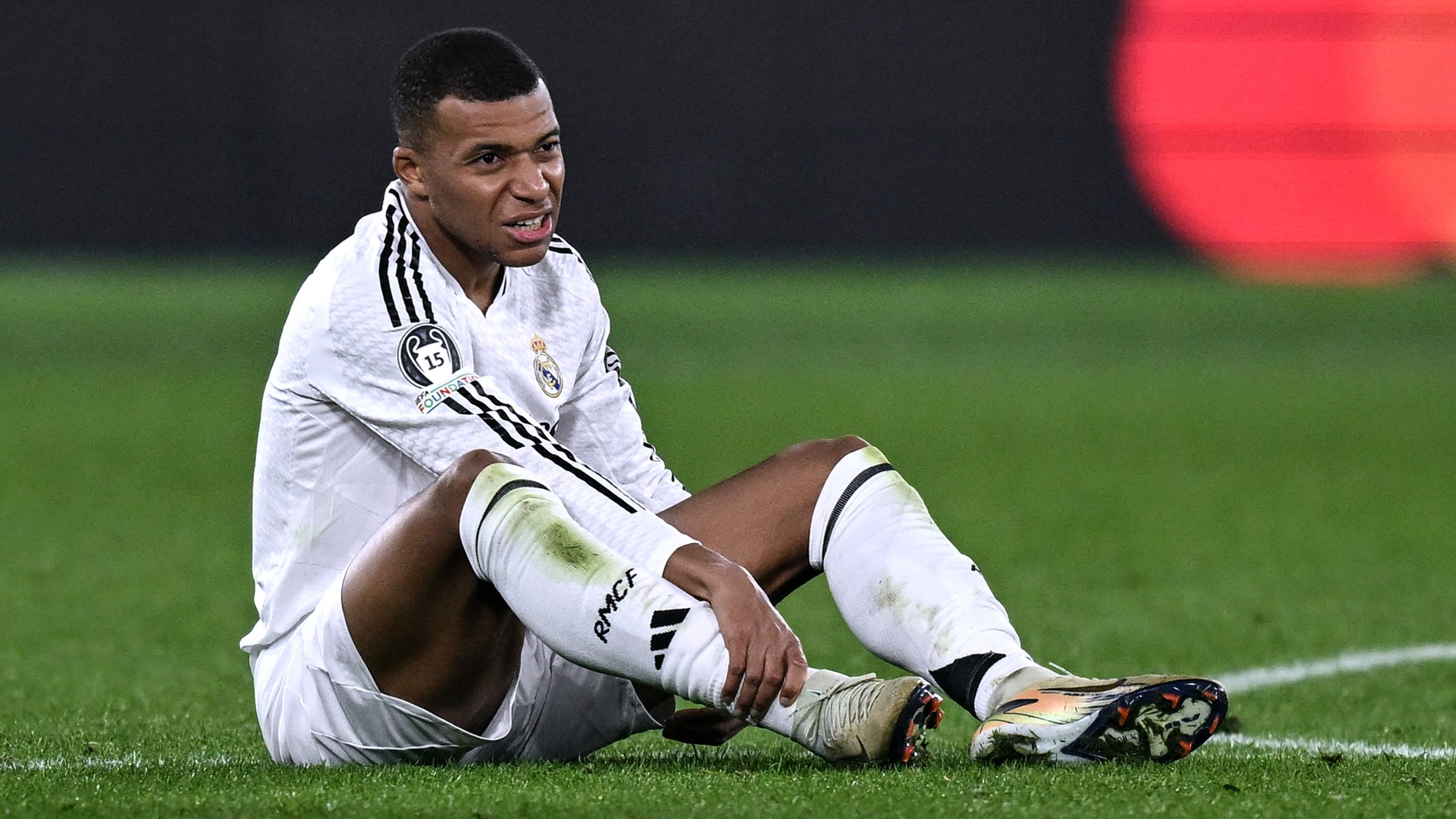 Real Madrid Dominates Sevilla 4-1 in La Liga Showdown