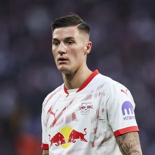 Man Utd make Sesko and Watkins 'top targets' - Paper Round