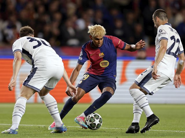 VÍDEO | Yamal emula a Messi: golazo para levantar al Barça en su momento más crítico - Eurosport