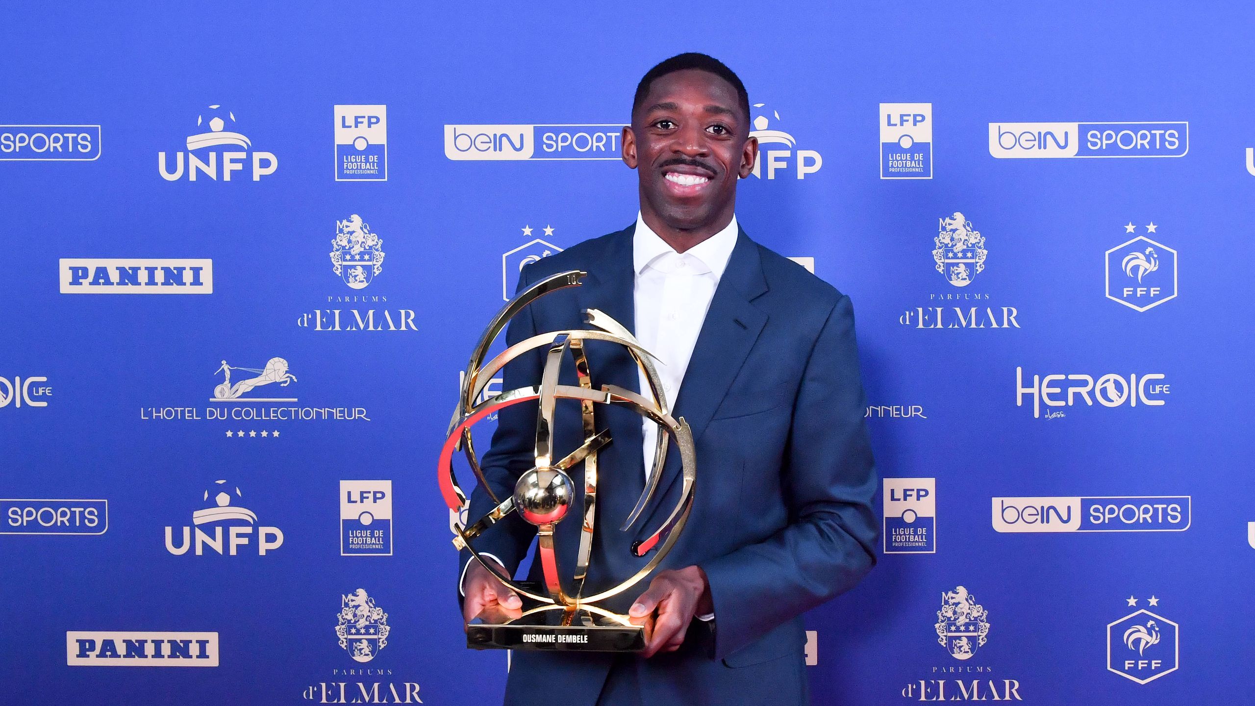Trophée Football Manager – Joueur De L’Année – Résine Argent Et Or – NEUF Avec Gravure Offerte