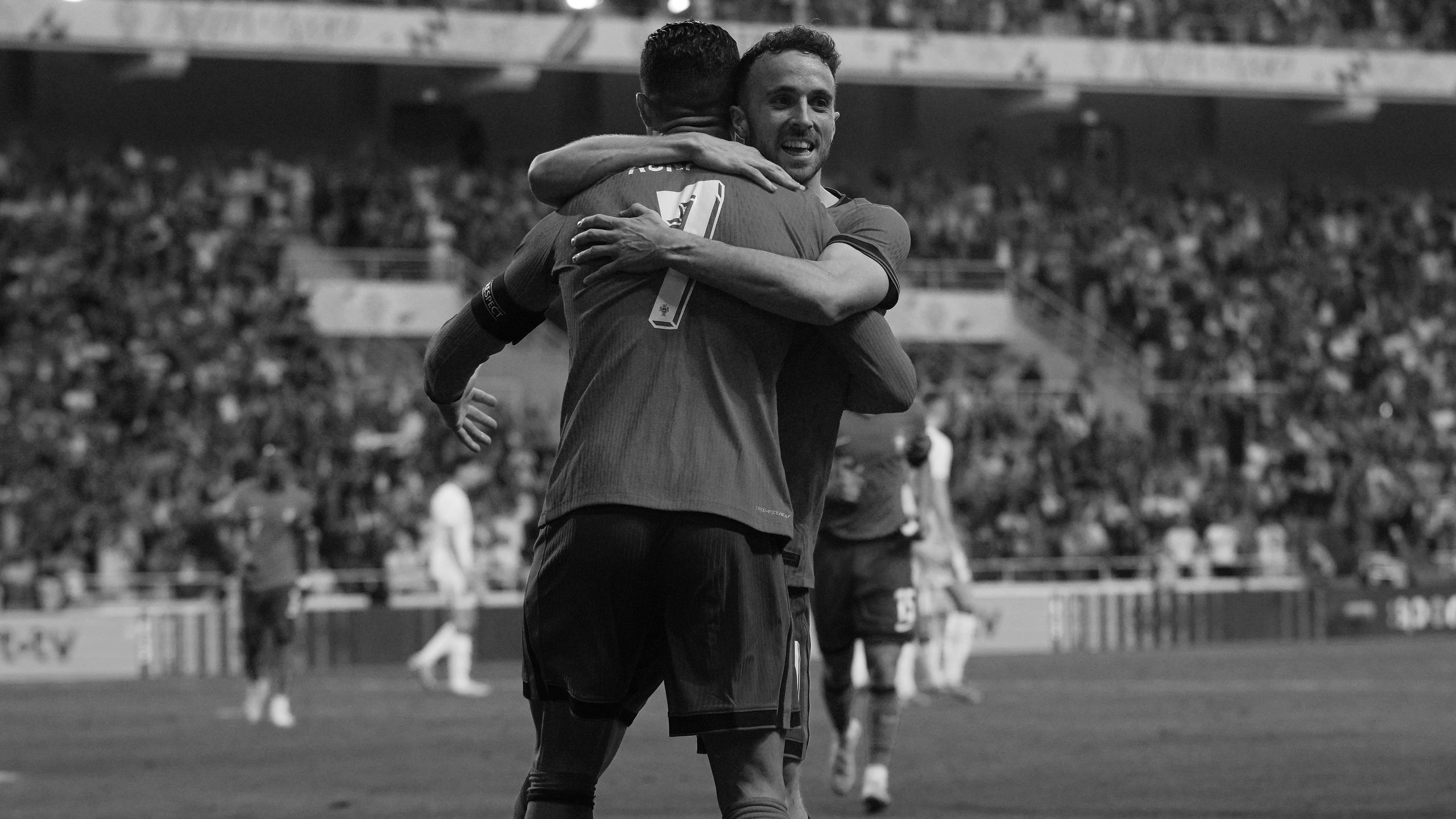 Diogo Jota tributes: Cristiano Ronaldo, Darwin Nunez and LeBron James mourn  'extraordinary' Liverpool and Portugal forward after tragic death - TNT  Sports