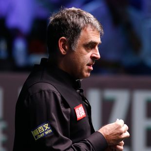 Saudi Arabia Masters LIVE - Robertson takes early lead over O'Sullivan in final