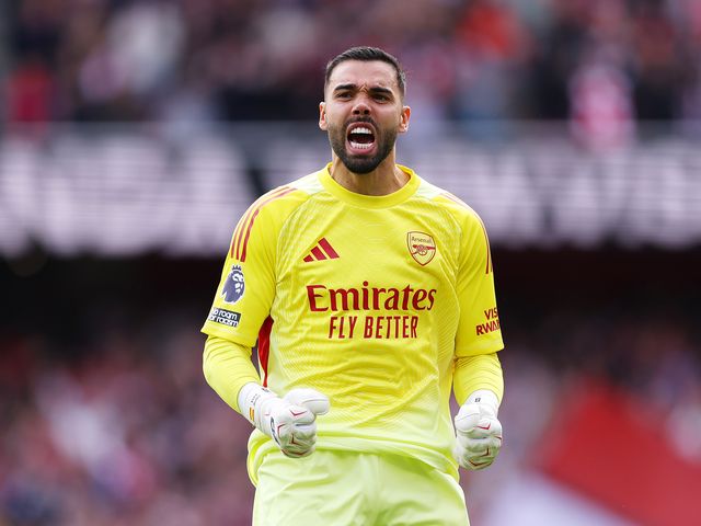 Arsenal's David Raya wins Premier League Golden Glove award after clean sheet tally becomes unassailable - TNT Sports
