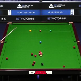 Liu loses frame on three-miss rule against Si