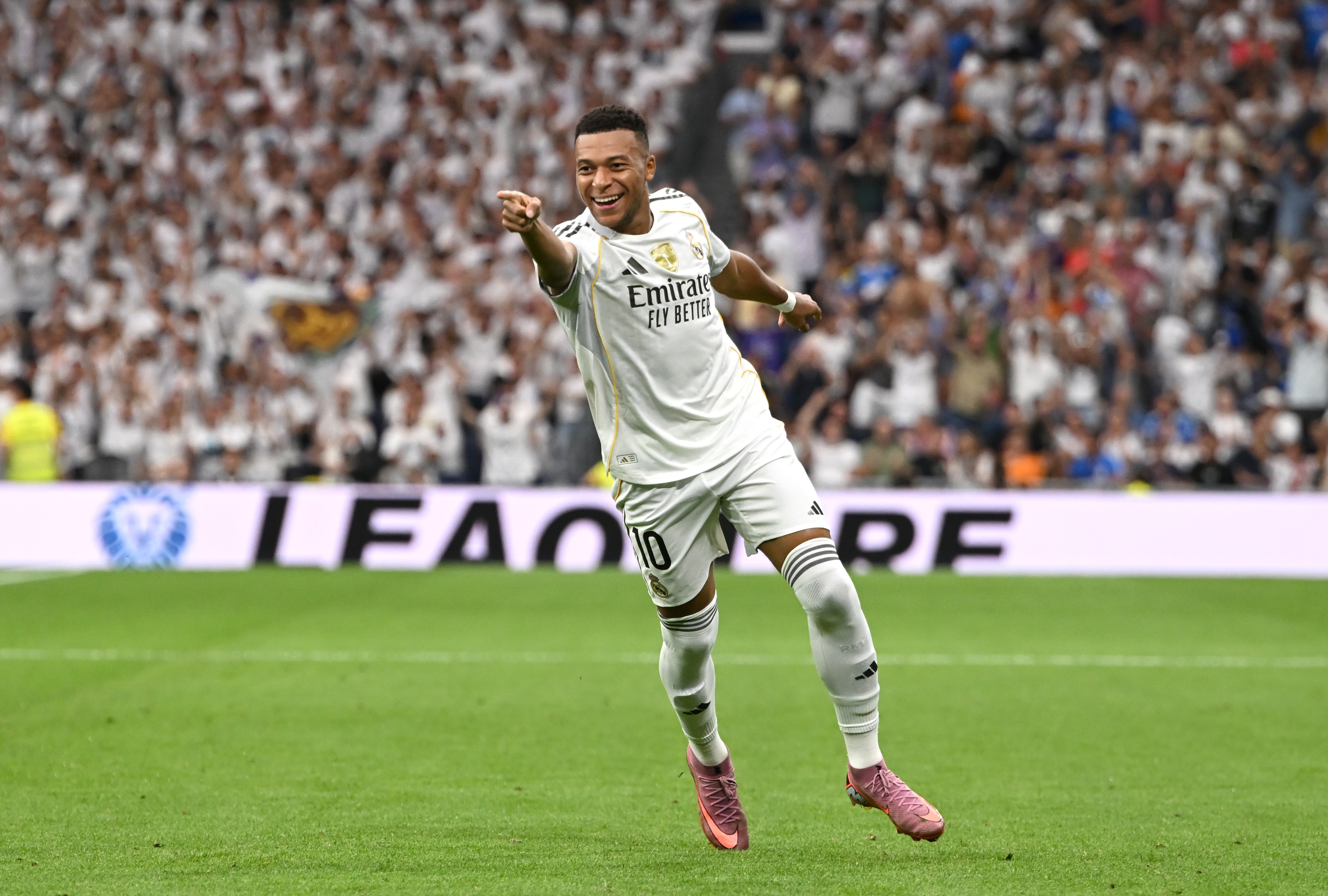 Il Real Madrid vola a punteggio pieno: Militão e Mbappé stendono l'Espanyol, ora il derby con l'Atlético