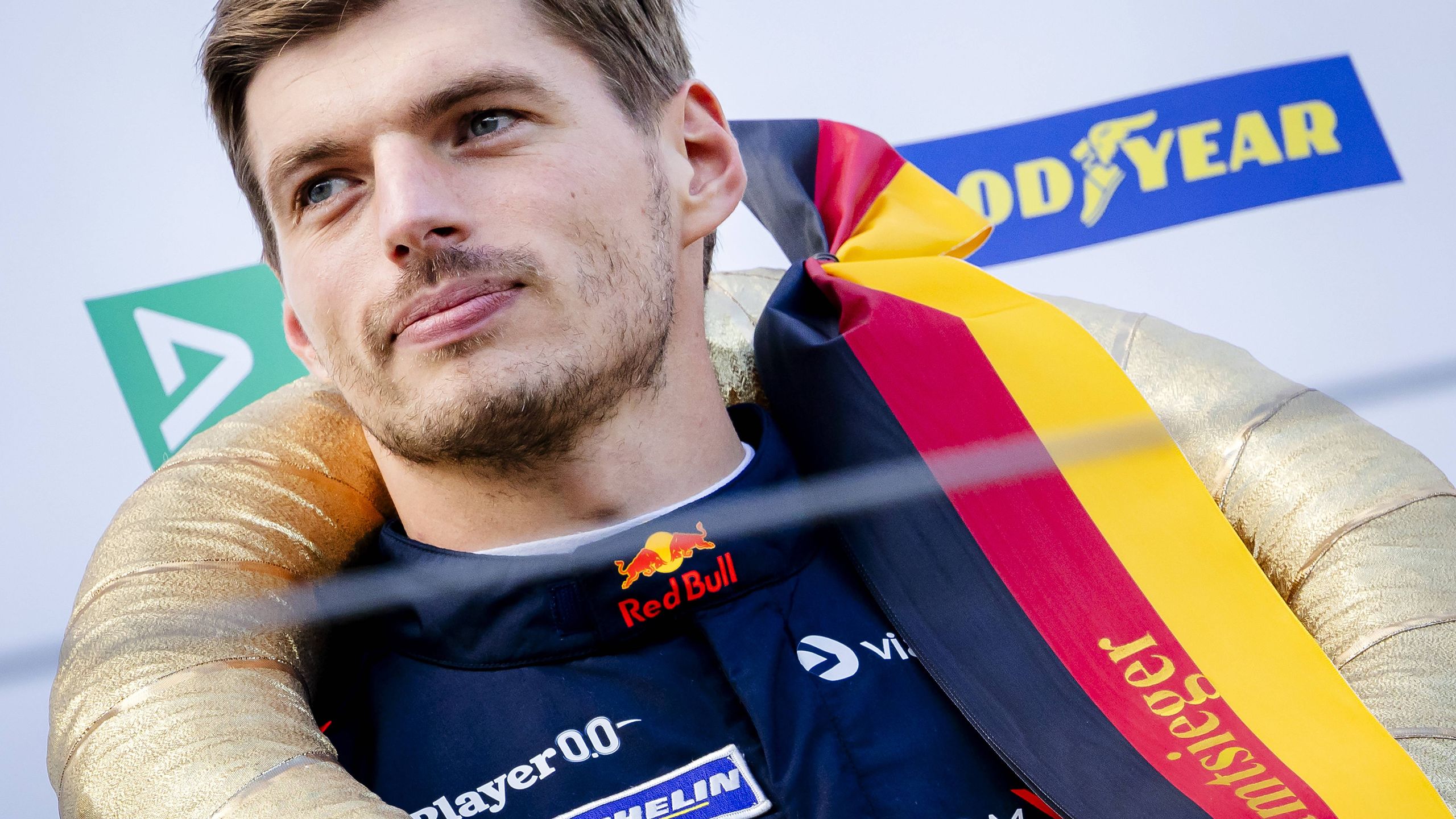 La última marcianada de Max Verstappen: gana sin rival en su primera  aventura fuera de la Fórmula 1 - Eurosport