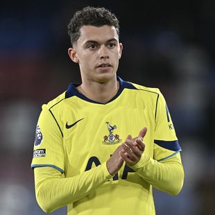 Crystal Palace sign Johnson from Spurs for club-record fee