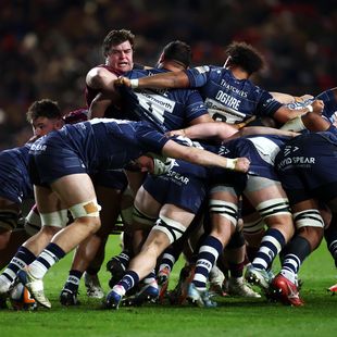 'He is riled up' - Curry and Genge collide during explosive start to Bristol against Sale