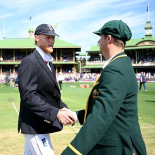 England win toss and choose to bat in fifth Test