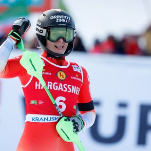 Rast ends Shiffrin’s run of World Cup slalom wins with sensational performance