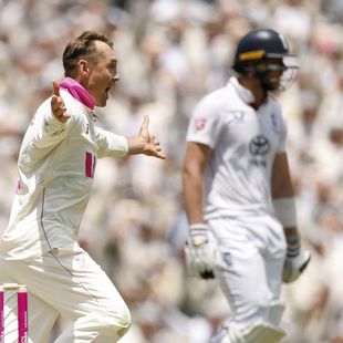 'Brainless' - Smith takes Labuschagne bait, caught out on 46