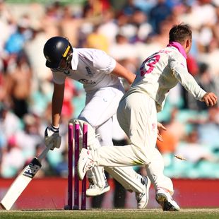 'In trouble once more' - Smith trudges off after being run out