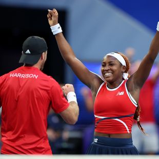 Gauff advances as USA triumph over Tsitsipas and Greece in United Cup quarter-final
