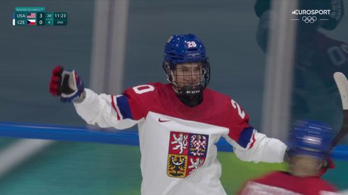 Gol Jurickovej na 1:3 w meczu Czechy - USA w hokeju kobiet - Mediolan - Cortina 2026