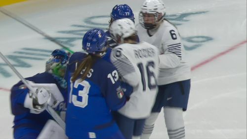 Pudo terminar en una pelea monumental: El empujón de Fortino a Rozier en un caliente Italia-Francia