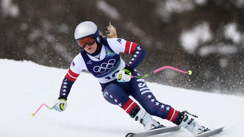 Lindsey Vonn está hecha de otra pasta: acaba sin problemas el entrenamiento en el descenso
